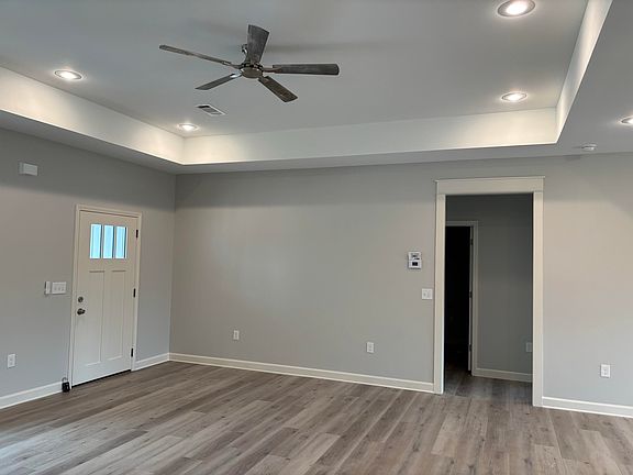 5th image of 1450 E College St