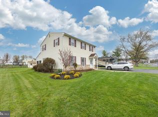 1070 Snyder Rd, Lansdale, PA 19446