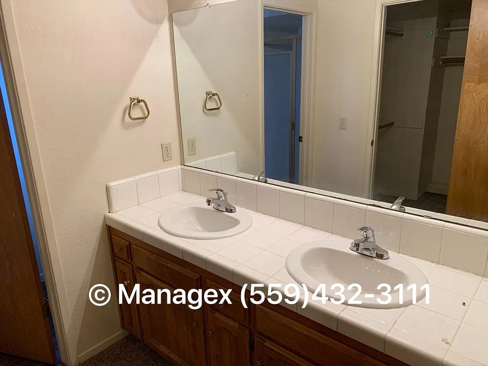 2 bed, 1185 sqft, $1,725 — Photo 4