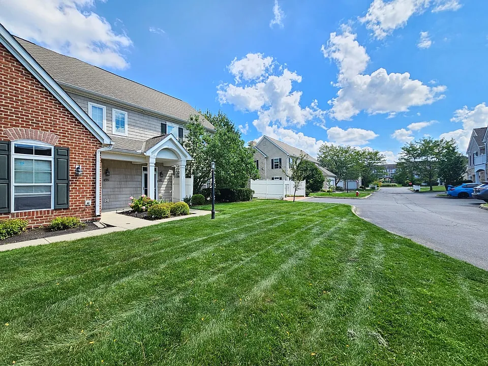 5632 Vessey Ct