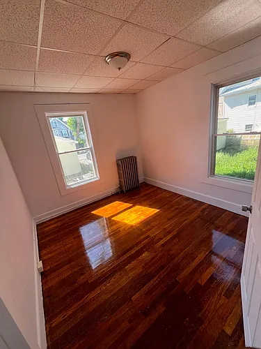 21 Leroy St #4 Photo 1