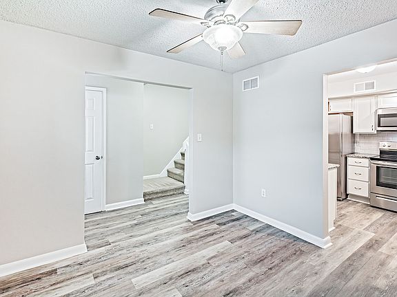 4th image of 2204 Olden Ave