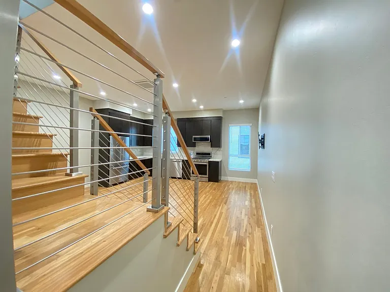 2961 E St #4 — Photo 22