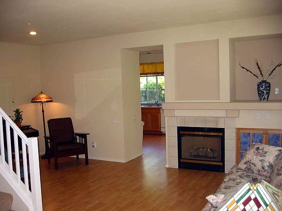 Beautifully upgraded wood floors 