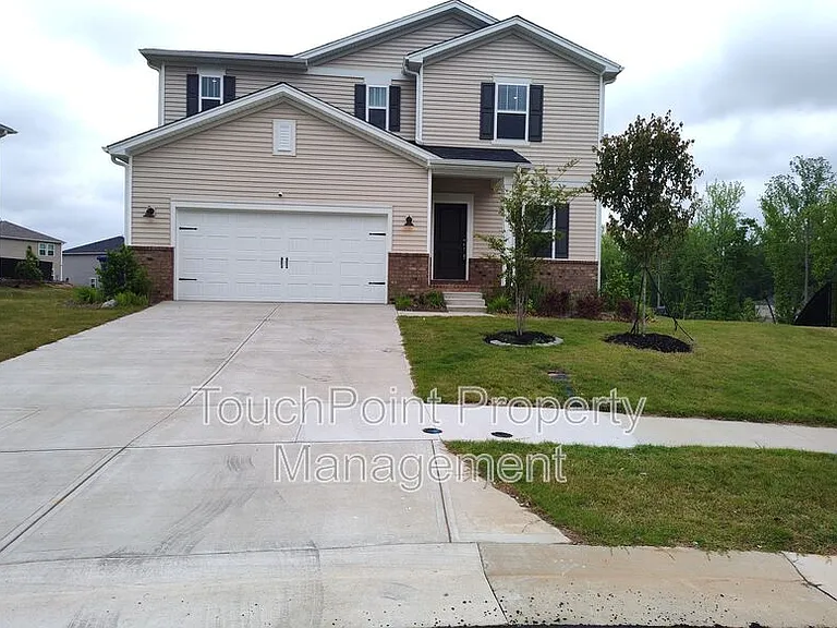 115 Sentinel Ct — Photo 2