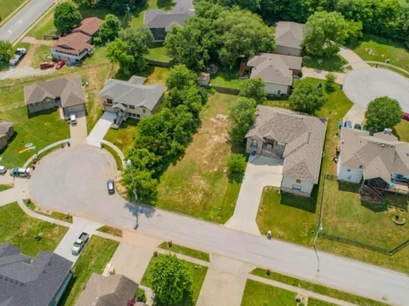 5389 S Clifton Avenue, Springfield, MO 65810