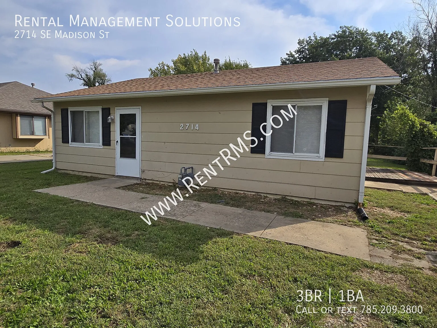 2714 Se Madison St - 3 Bed/1 Bath — Photo 2