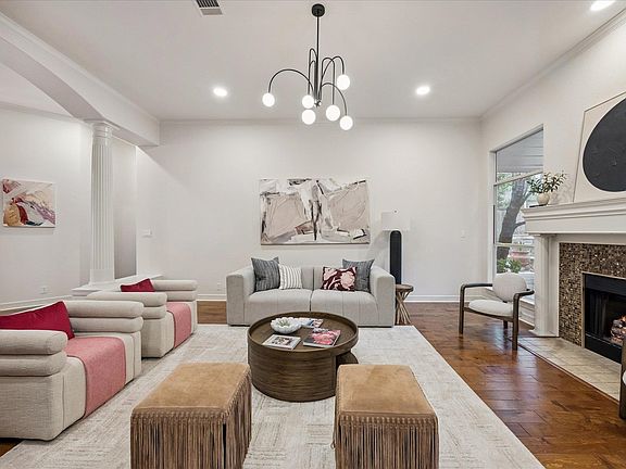 4th image of 110 Copperleaf Rd