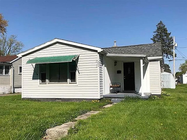 1514 N McCann St — Photo 1