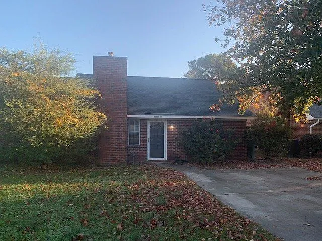 2 bed, 2.0 bath, 978 sqft, $1,150 — Photo 2