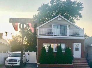 14 Dashwood St, Revere, MA 02151