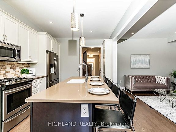 5th image of 3057 Eberly Woods Dr