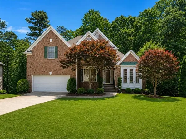 3760 Colonial Trl SW, Lilburn, GA 30047