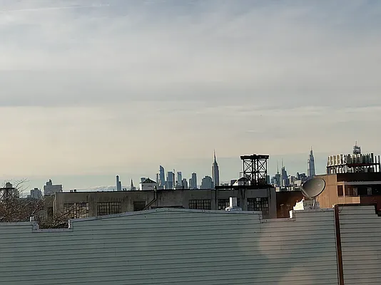 Rented by Outlive | media 19