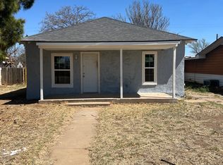 730 S 11th St, Slaton, TX 79364