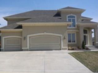 13825 Noland St, Overland Park, KS 66221