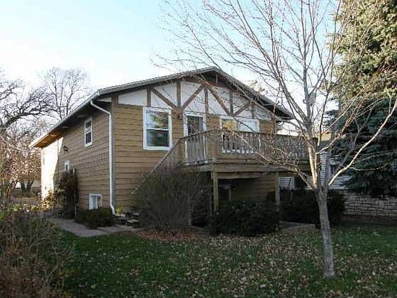 1st image of 913 N Lake Shore Dr