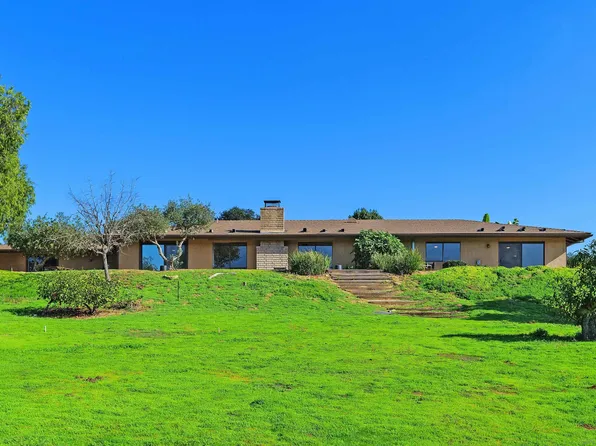 363 Tumble Creek Ln, Fallbrook, CA 92028