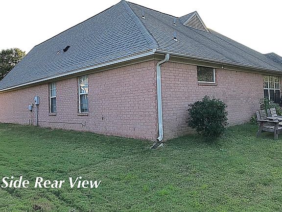 4th image of 9146 Lakeside Dr
