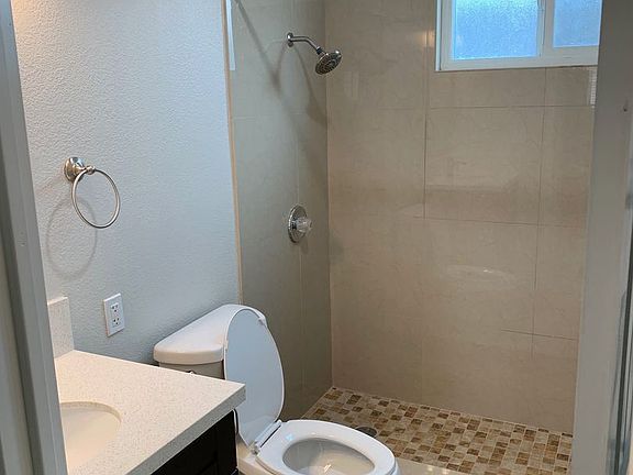 5th image of 4149 Central Ave #10