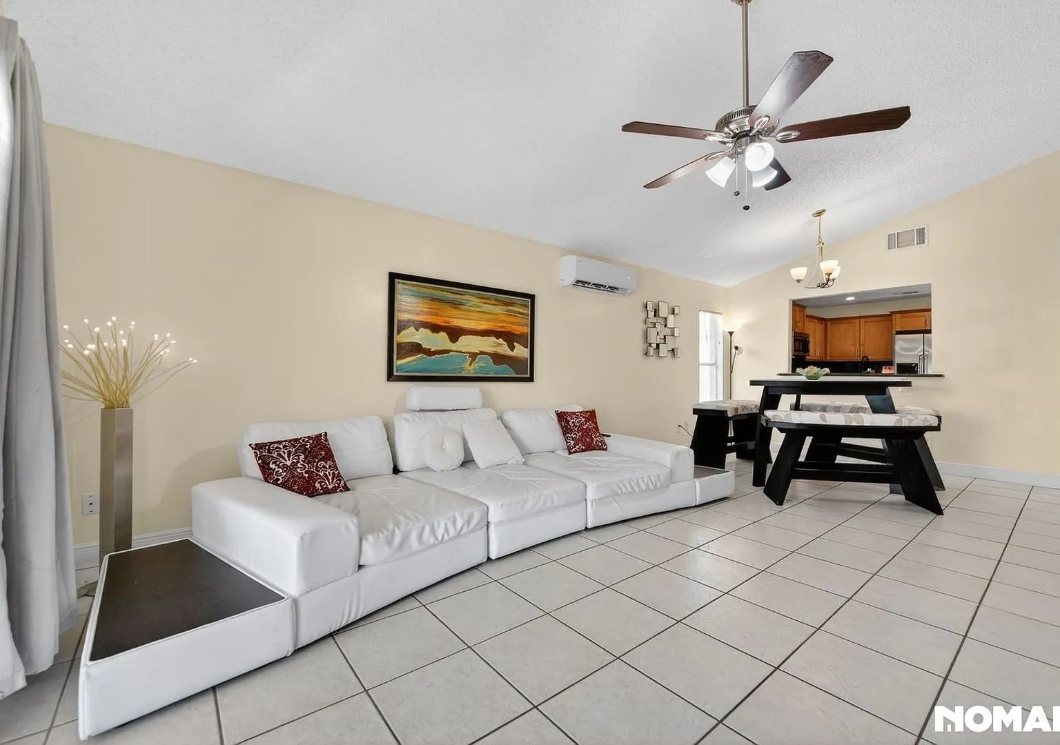 293 Chicago Woods Cir — Photo 2