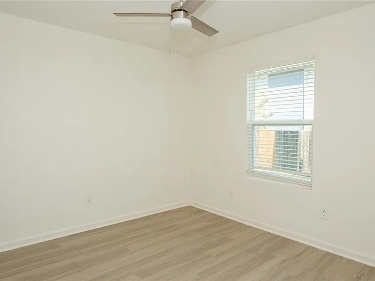 1500 Alpine Cir #A — Photo 13
