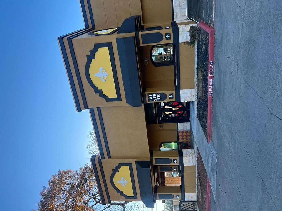 1st image of 811 Avenue D