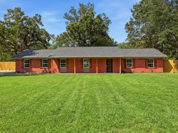 13570 Moss Hill Dr, Beaumont, TX 77713