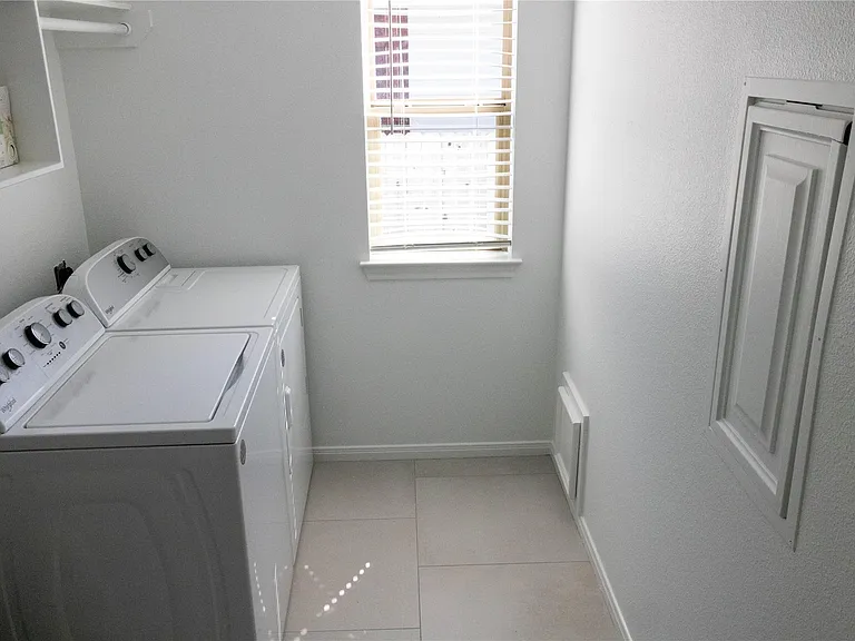 17023 Lexington Dr — Photo 21