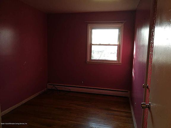 4th image of 80 Park Hill Cir