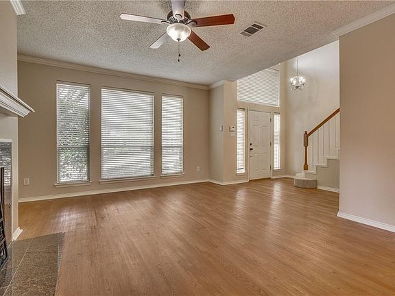 4th image of 6008 Barrington Ct