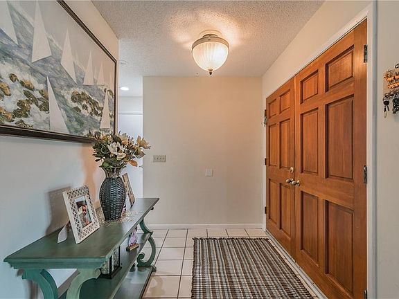 4th image of 10904 Winter Oak Pl