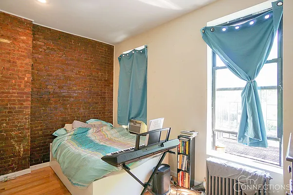 Rented by City Connections Realty | media 38