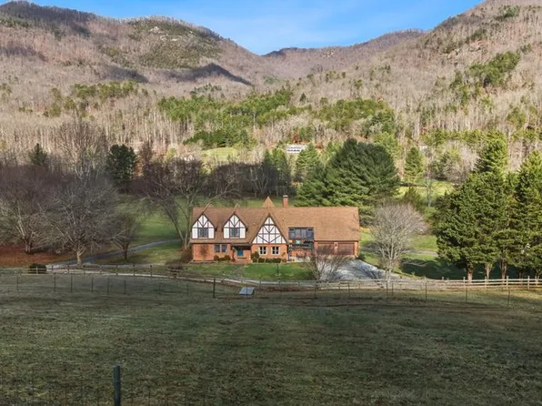 4395 Tessentee Rd, Franklin, NC 28734