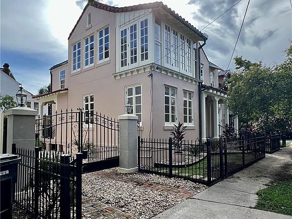 2nd image of 8012 Burthe St