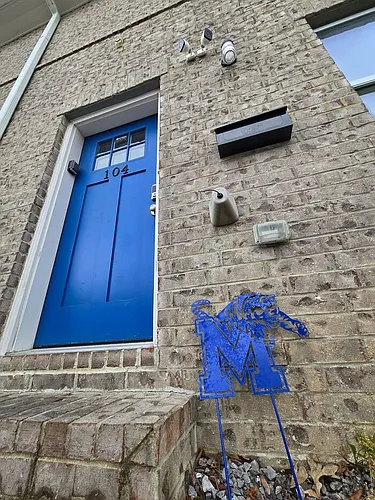 613 Brister St #B-103 Photo 1