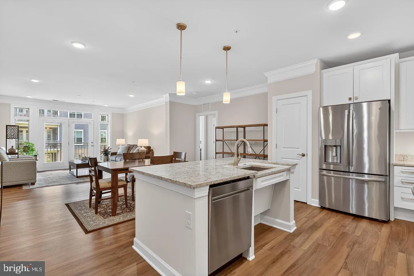 2 bed, 1499 sqft, $3,000 — Photo 4