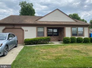 23 Oleander Ct, Mount Laurel, NJ 08054