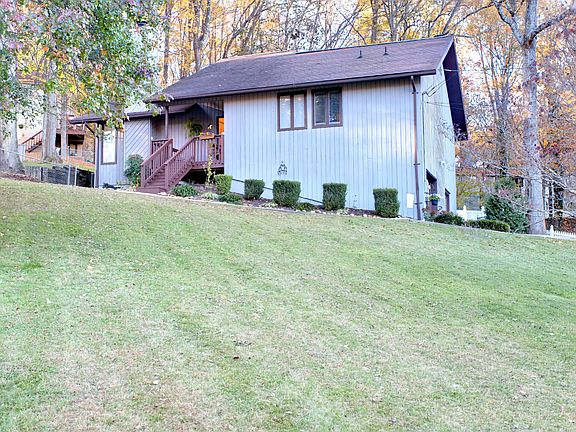 5th image of 701 Marboro Dr
