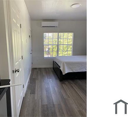 5th image of 40 NE 50th Ter #B
