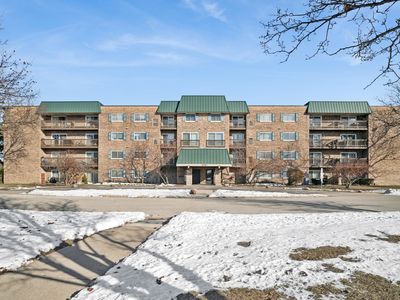 675 Grove Ter #208, Elk Grove Village, IL, 60007