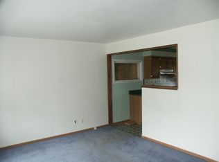 4074 Rickenbacker Ave, Columbus, OH 43213