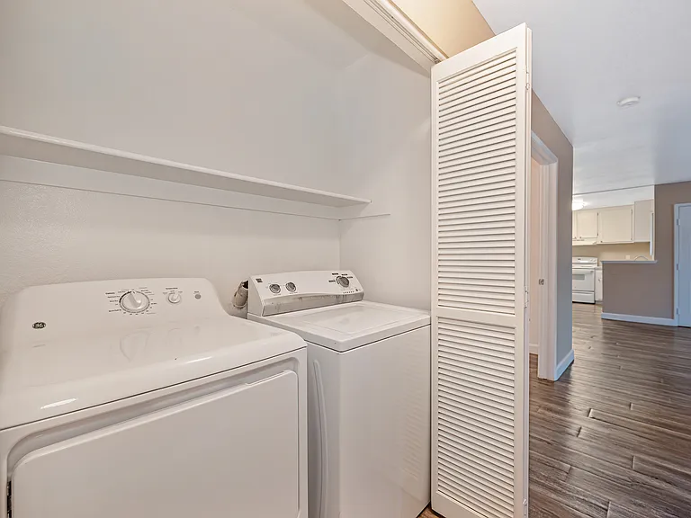 Wind Chase Apartment Homes — Photo 11