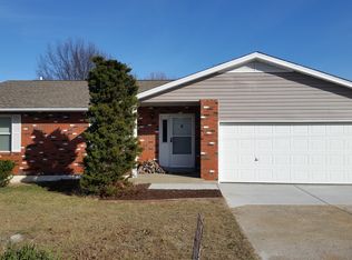 1154 Bridlespur Dr, Wentzville, MO