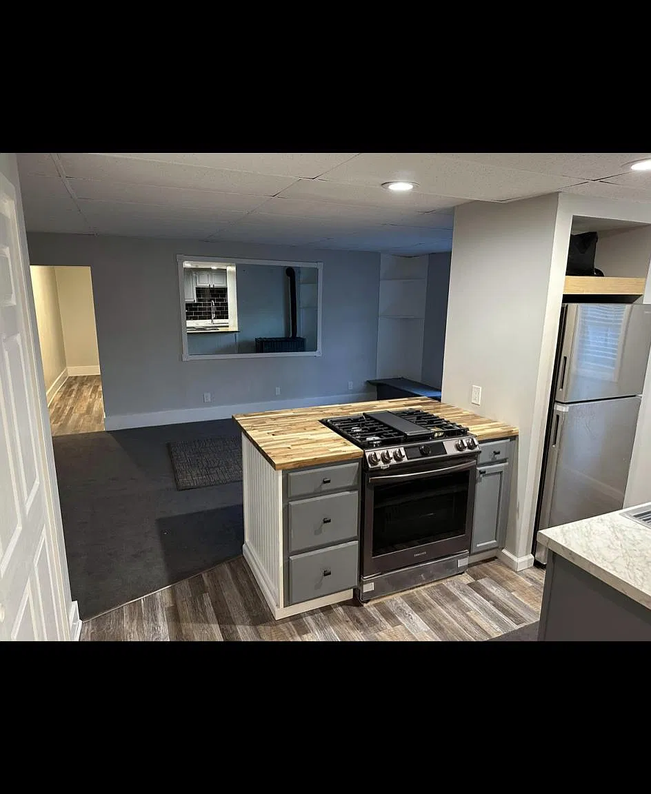 1619 S Park Ave — Photo 2