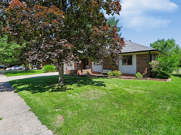 4th image of 5706 Riva Ridge Dr