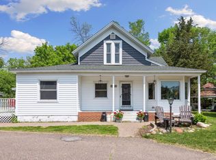 8708 Green Haven Dr, Minneapolis, MN 55445