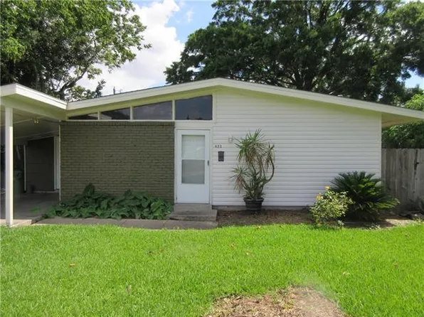423 E Butterfly Cir, Gretna, LA 70056