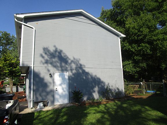 2nd image of 4128 Deer Creek Dr
