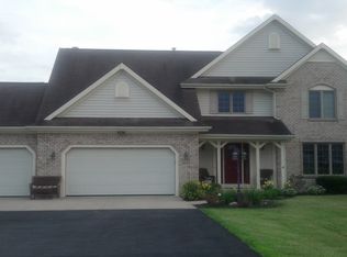 6955 W Maple Grove Rd, Huntington, IN 46750